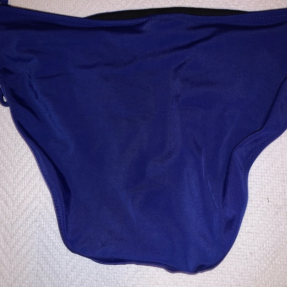 Victoria’s Secret Swimsuit 2 Pieces, Size Large - Picture 10 of 10